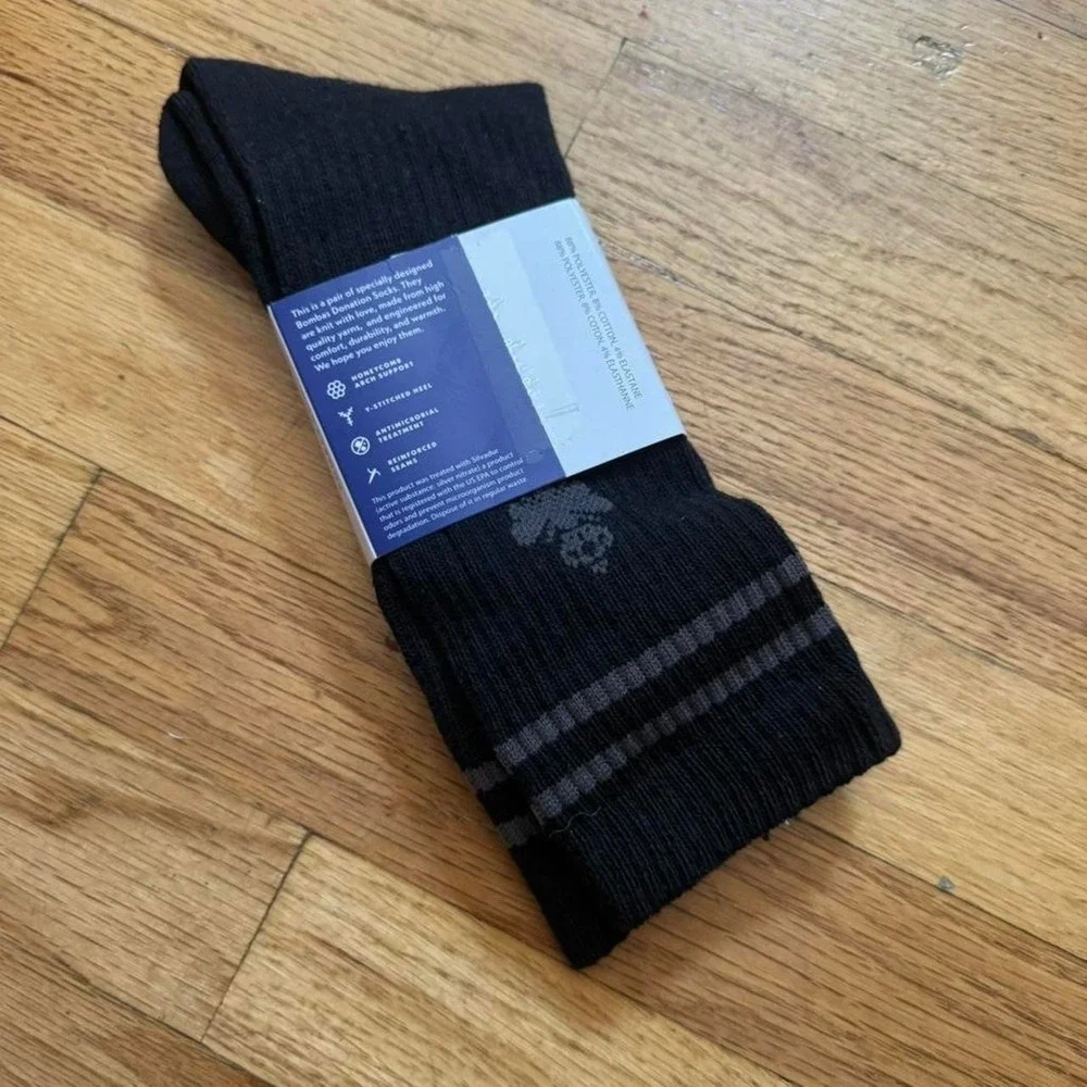 Bombas Black Socks Size Large NWT Gray Stripe Queen Bee Minimalist Classic‎